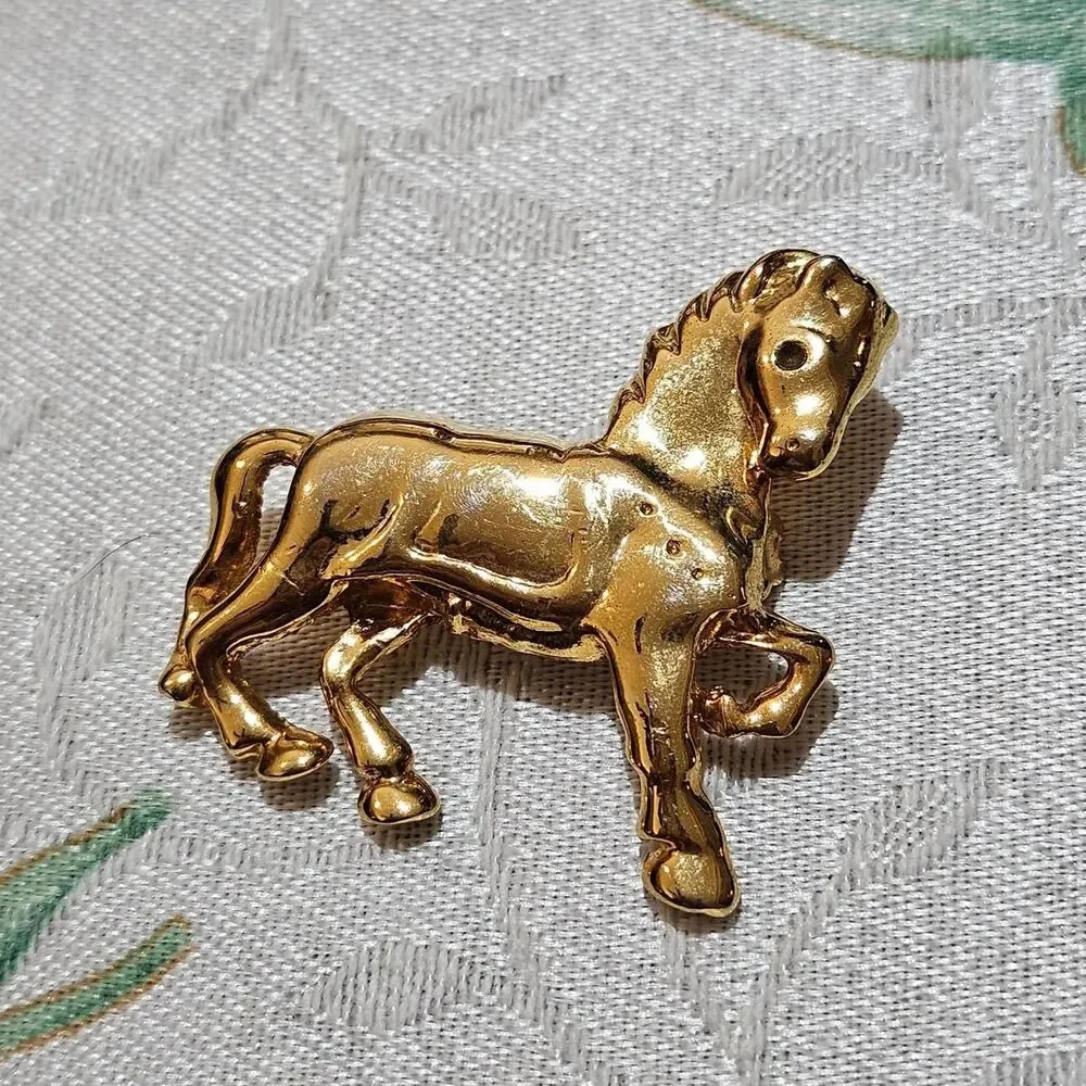 vintage cottagecore western gold tone horse brooch